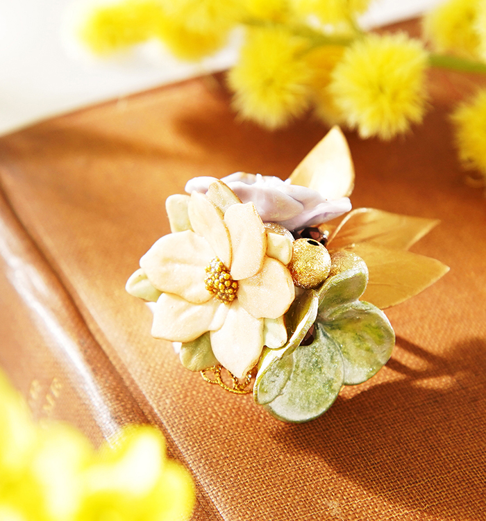 3色クリスマスローズのブローチ No.5XU-0011-00の通販｜きもの365